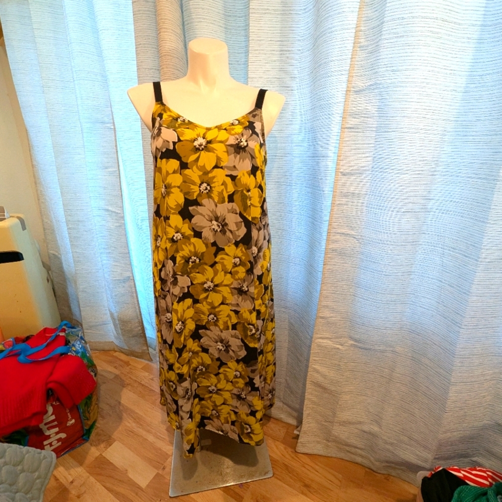 Who What Wear Floral Midi Dress - Size L